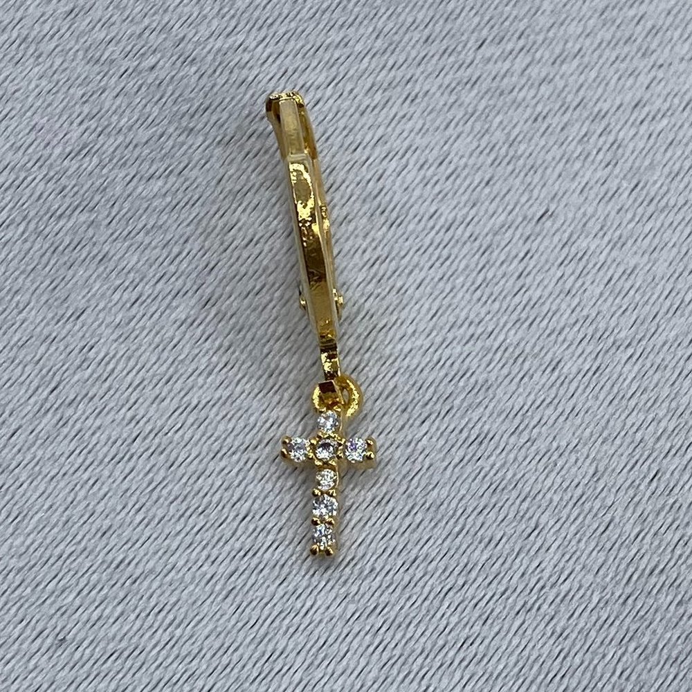 Cute Gold Cross Pendant Diamond 18K Gold Pleated!